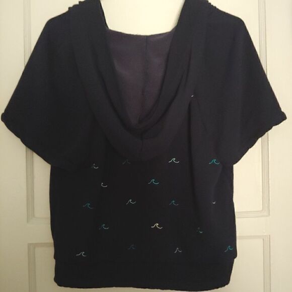 Splendid X Gray Malin Short Sleeve Wave Embroidered Active Hoodie Navy Size XS - Picture 2 of 7